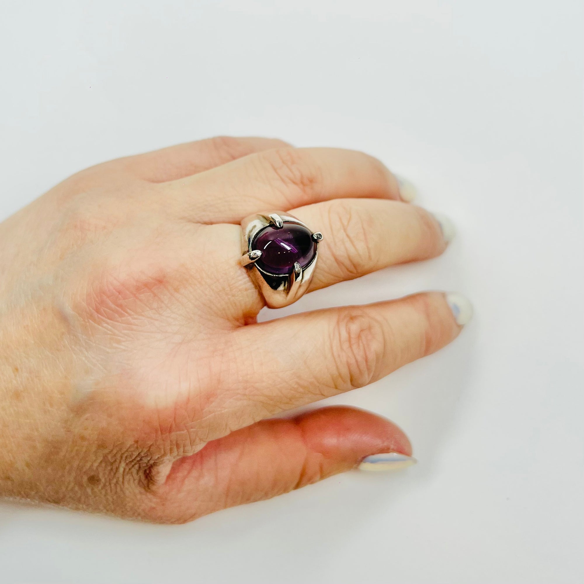 1950s DANISH SILVER RING WITH AMETHYST CABOCHON