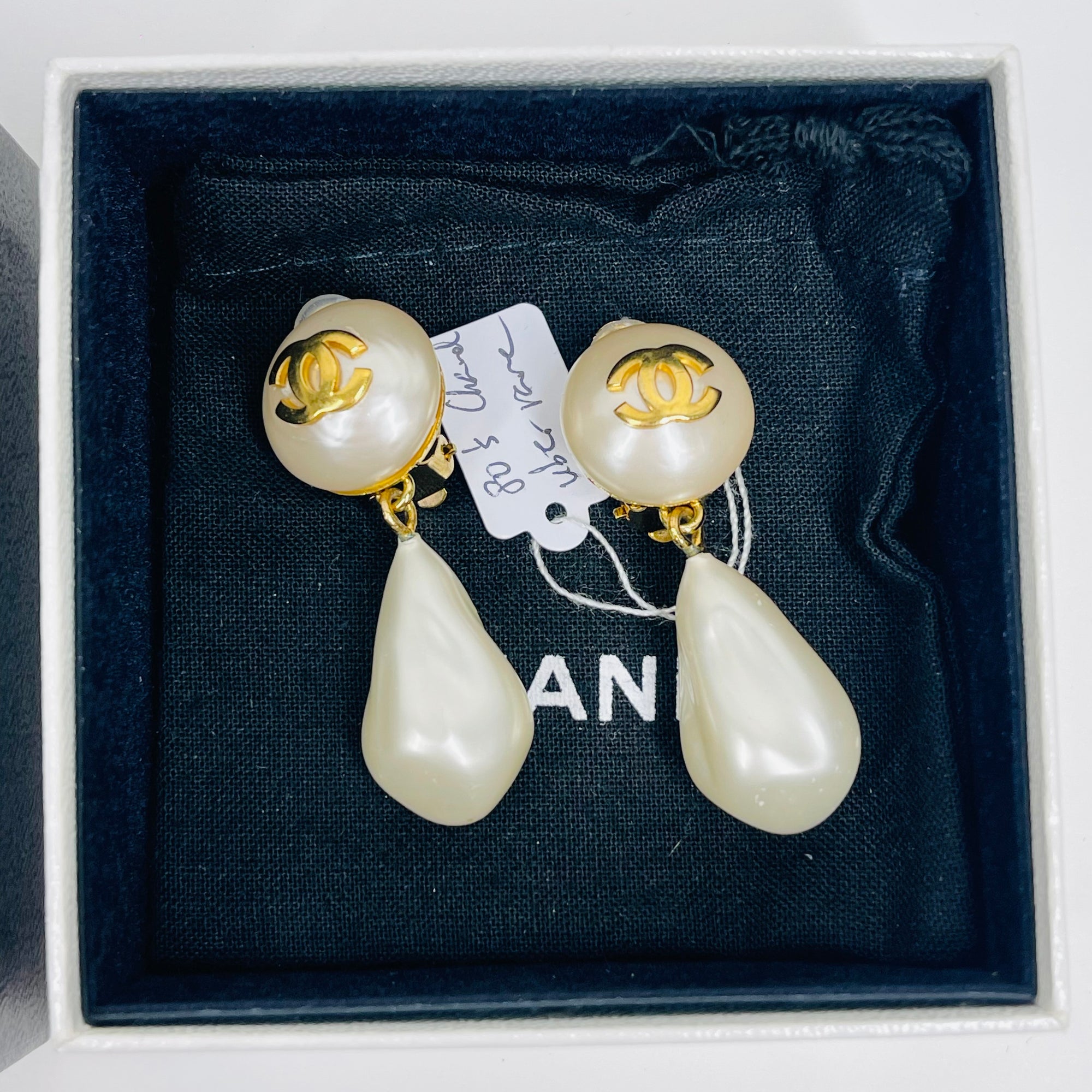 1990s CHANEL CC GOLD DROP BAROQUE PEARLS CLIP ON EARRINGS