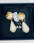 1990s CHANEL CC GOLD DROP BAROQUE PEARLS CLIP ON EARRINGS