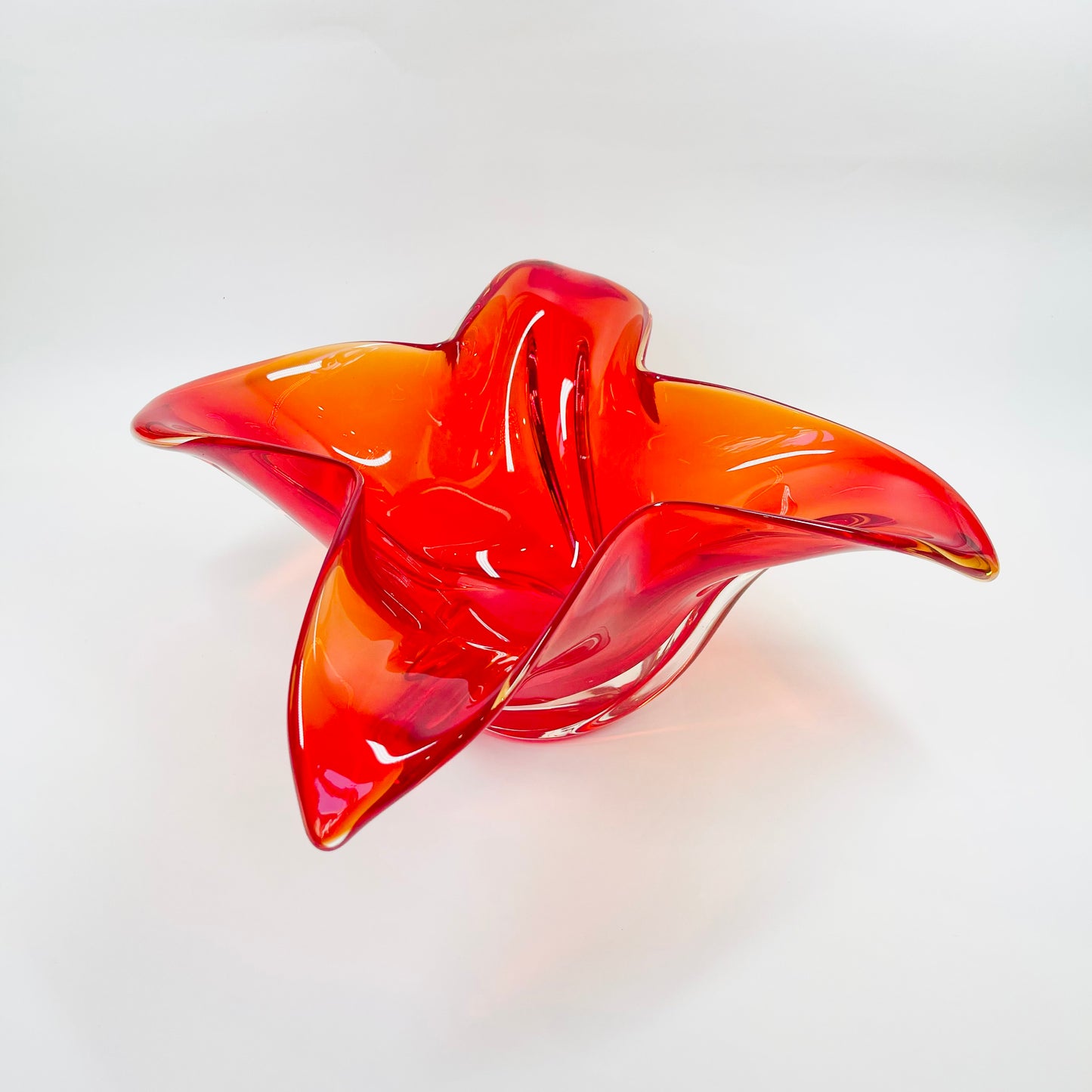 1970s JAPANESE RED ORANGE OMBRE GLASS BOWL