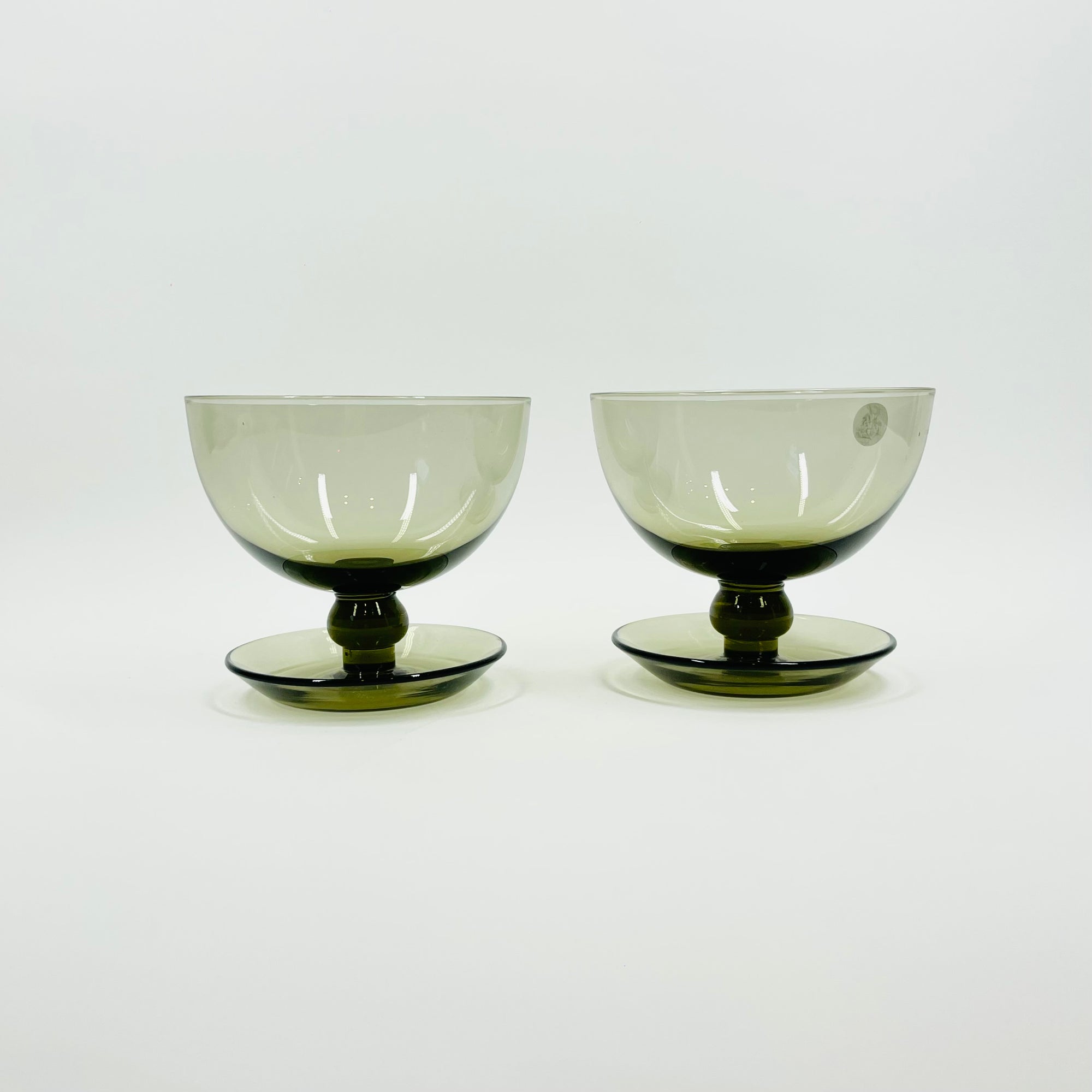 1950s GREY FOOTED COUPE/DESSERT BOWLS