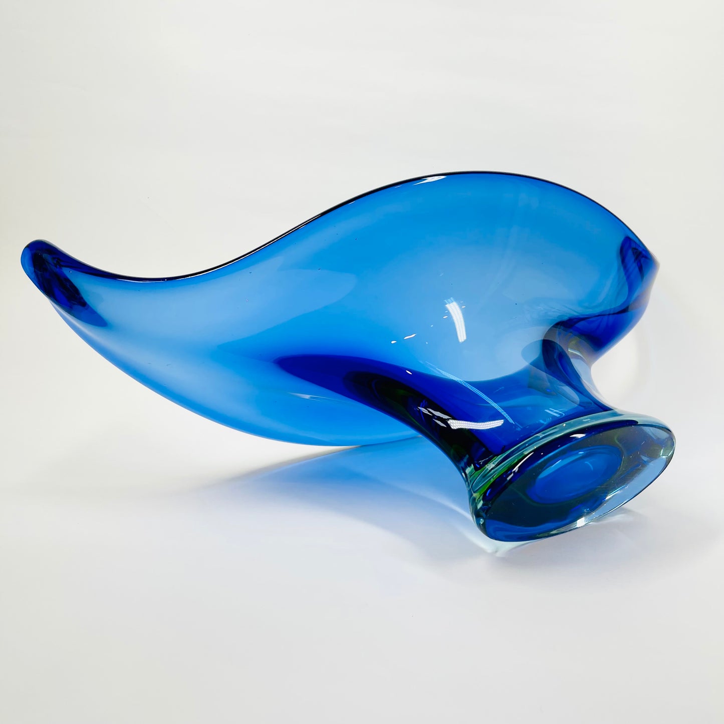 X-LARGE 1940s URANIUM MURANO BLUE SOMMERSO GLASS BOWL