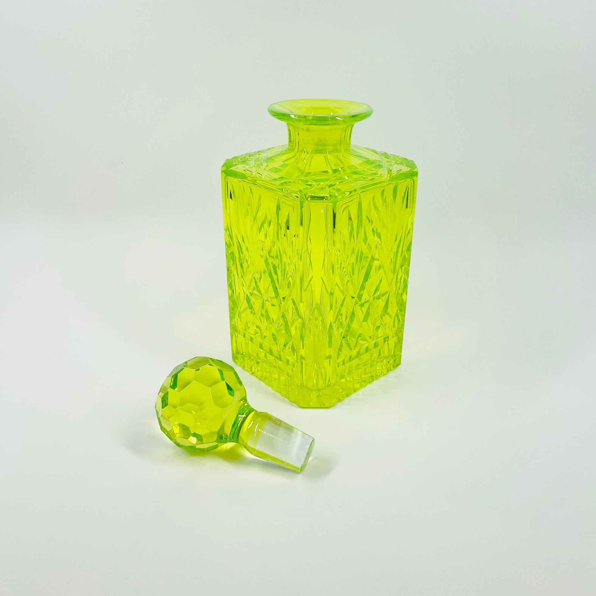 ANTIQUE URANIUM GLASS WHISKEY SET