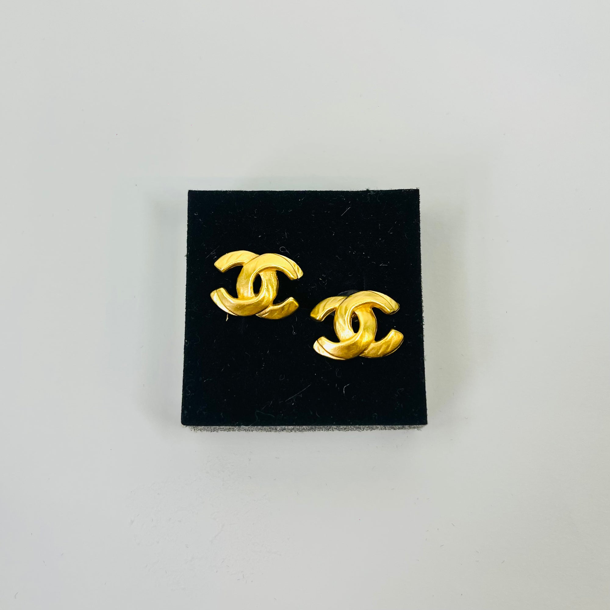Y2K CHANEL CC BRUSHED GOLD LOGO PIERCED EARRINGS