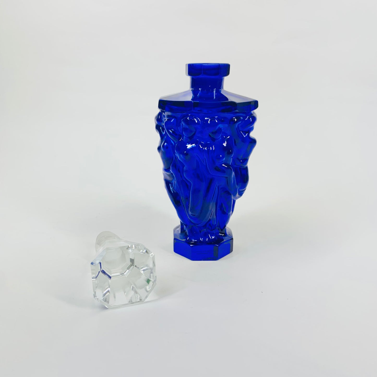 BACCHANTES BLUE NUDE PERFUME BOTTLE