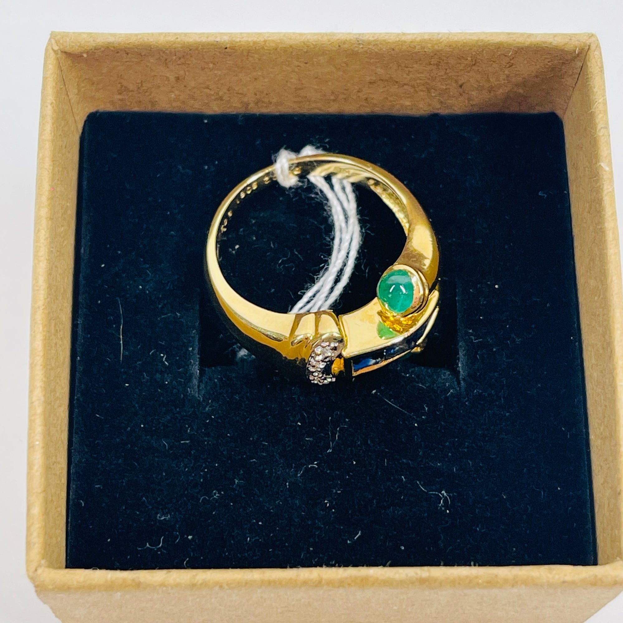 1940s 18k YELLOW GOLD BLUE SAPPHIRE EMERALD DIAMONDS PAVE TANK RING