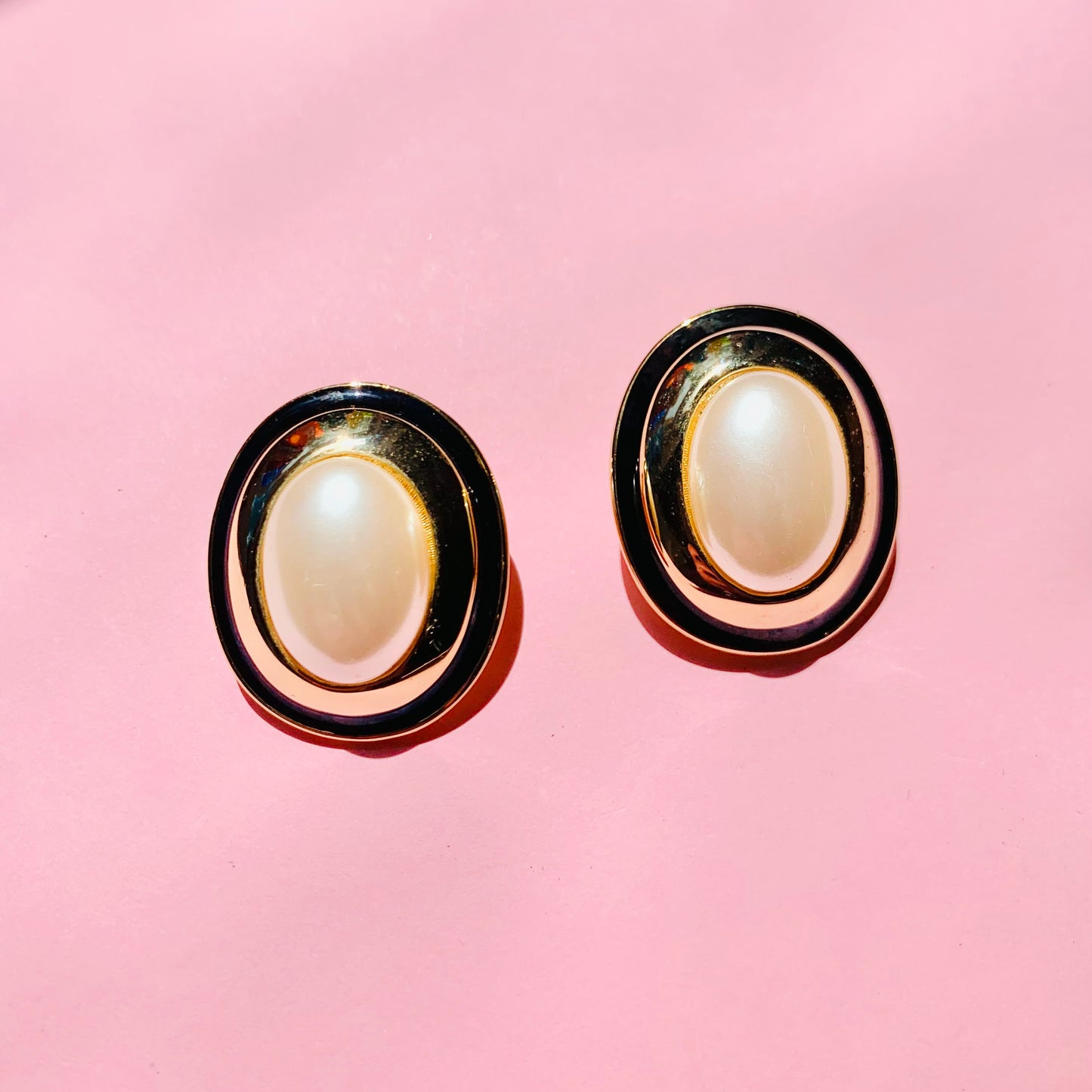 1980s OVAL PEARL CLIP ON EARRINGS