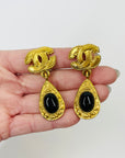 1996 CHANEL GRIPOIX BLACK GLASS FILIGREE DROP CLIP ON EARRINGS