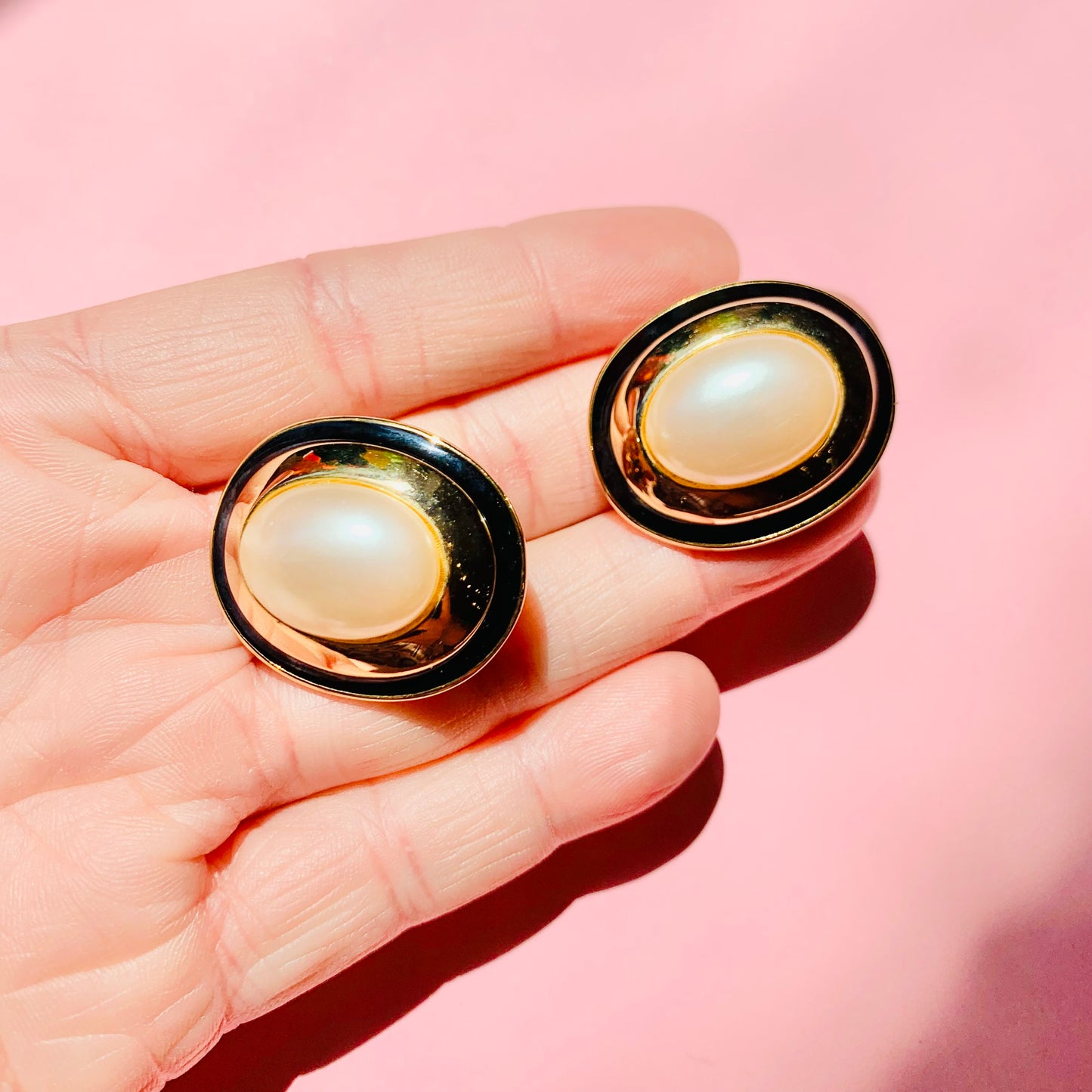 1980s OVAL PEARL CLIP ON EARRINGS