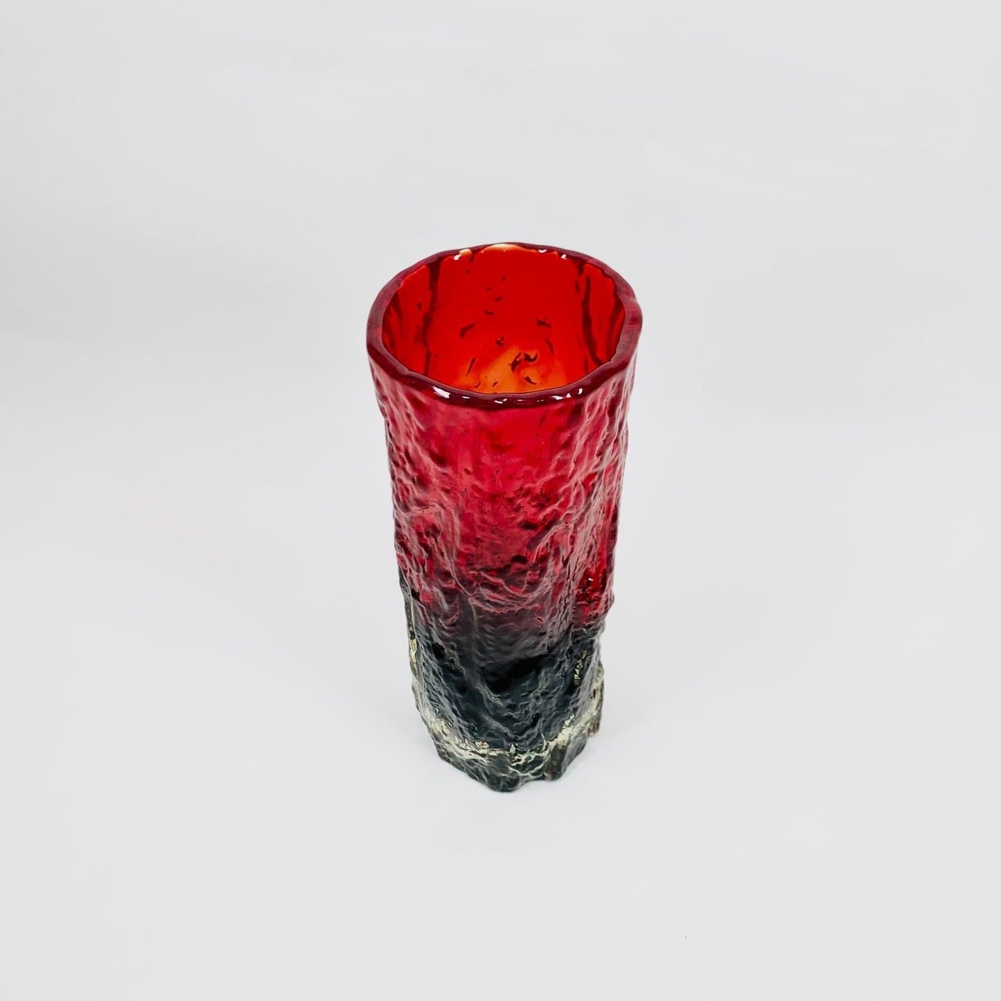 WHITEFRIARS RED LAVA BARK GLASS VASE