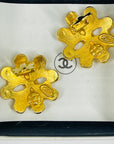 1994 CHANEL CC FILIGREE FLOWER GOLD LOGO BUTTON CLIP ON EARRINGS