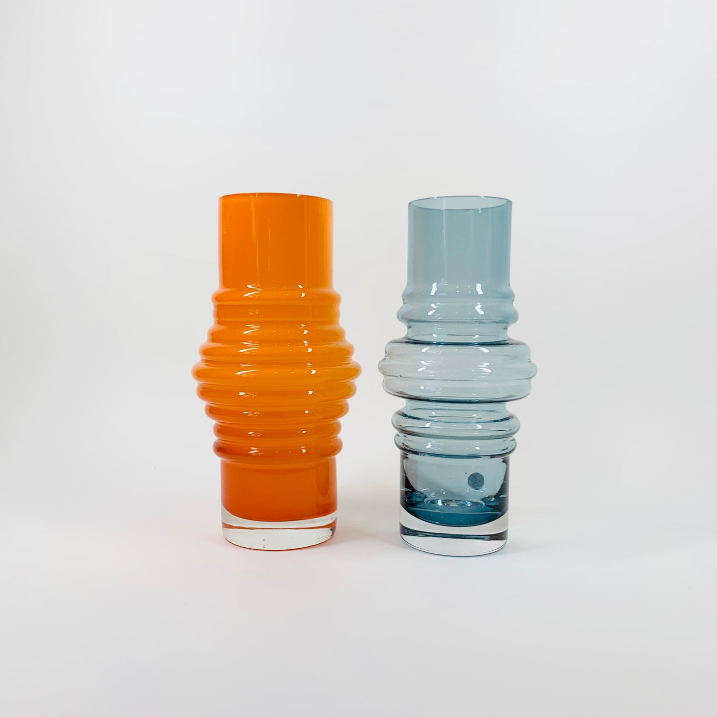 MCM RIIHIMAKI HOOP VASE
