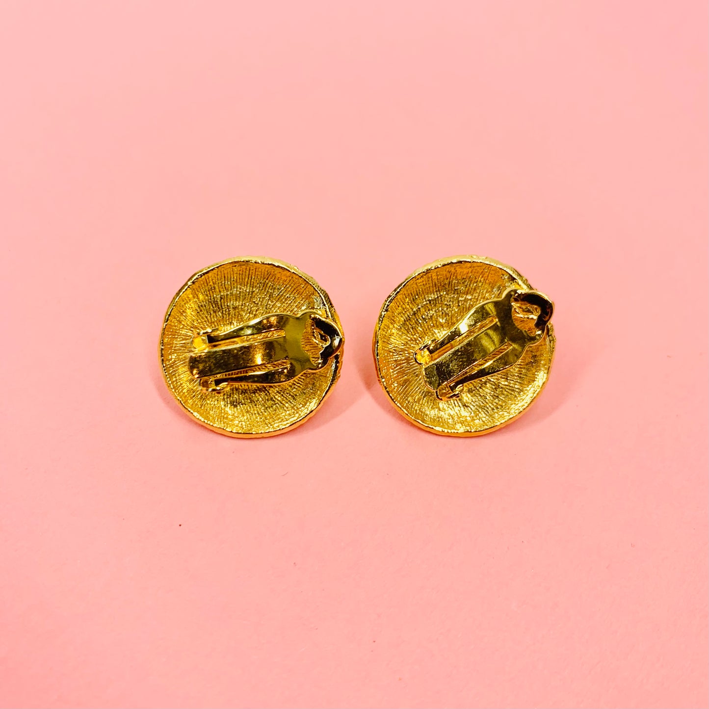 FILIGREE PEARL BUTTON EARRINGS