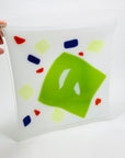 MEMPHIS WHITE GLASS PLATE