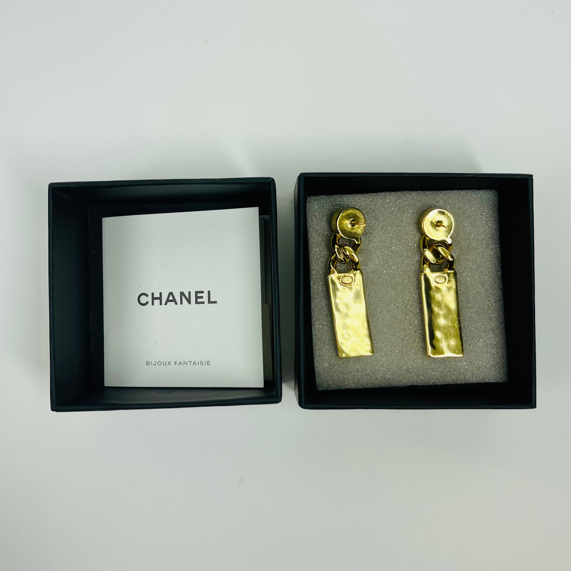 2021 CHANEL CC GOLD HARDWARE L21V-TAG PINK CRYSTAL DROP PIERCED EARRINGS