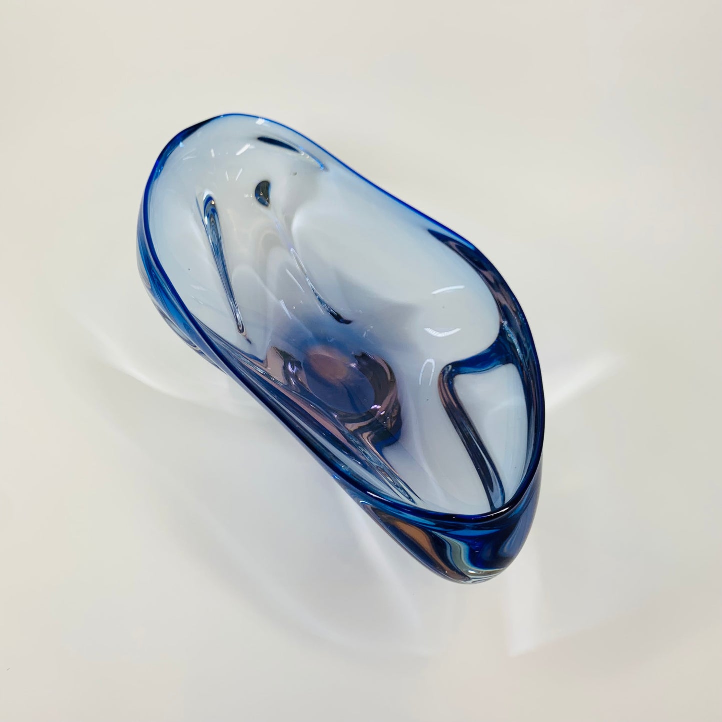 CZECH GLASS BLUE PINK BOWL