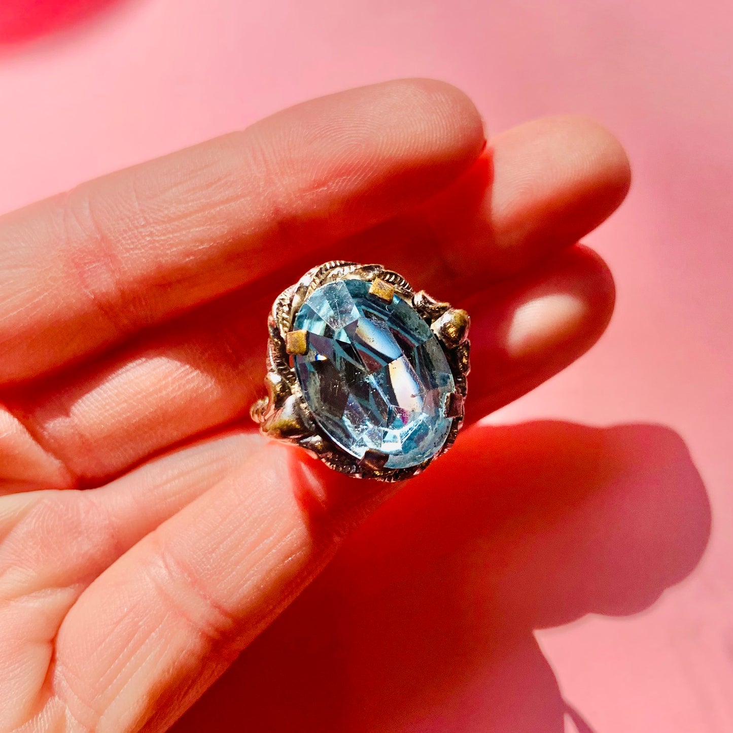 BLUE CUT GLASS SILVER RING