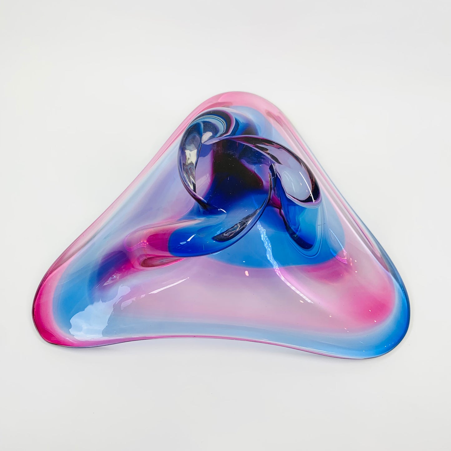 LARGE JAPANESE PINK HARLEQUIN BOWL