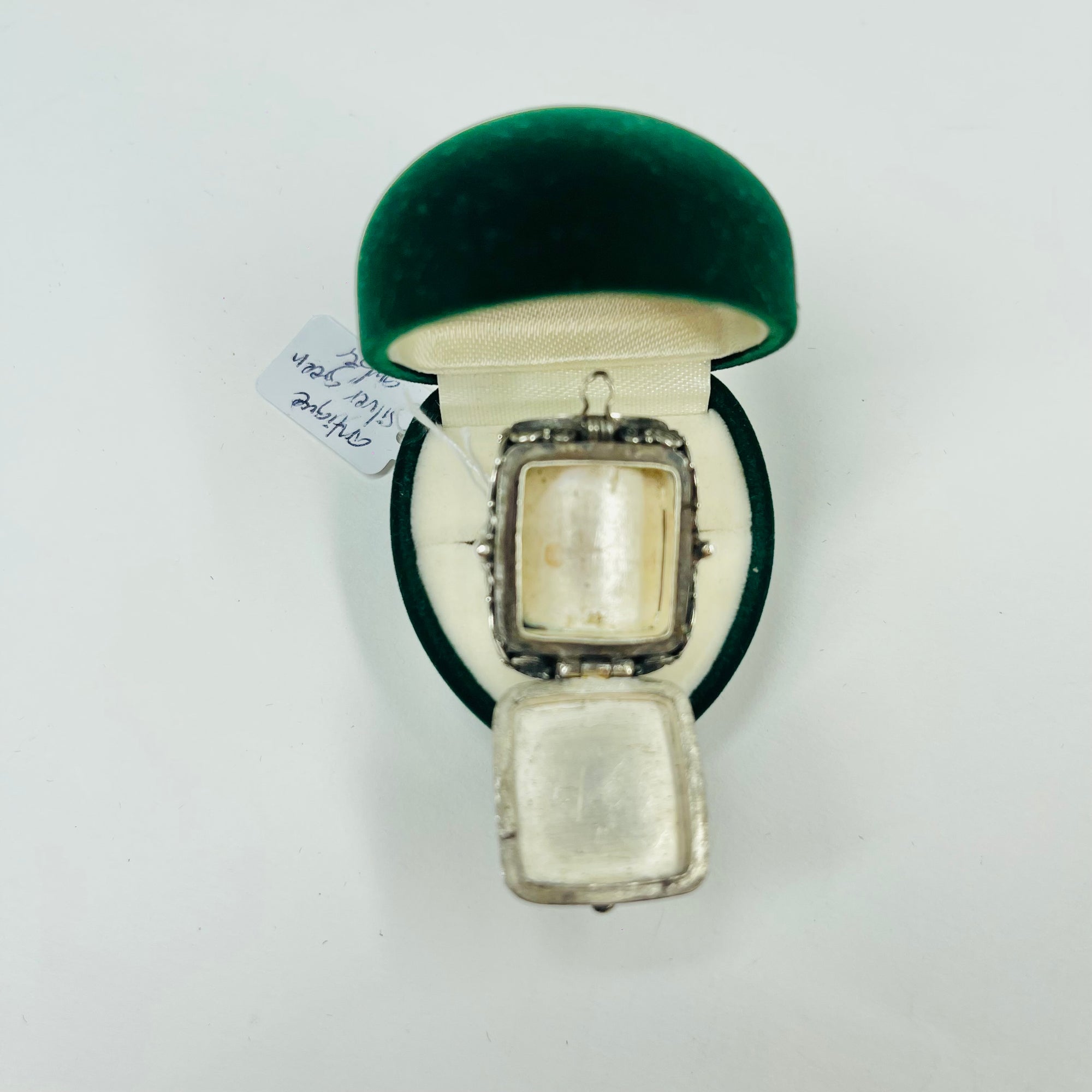ANTIQUE GOLD SILVER COMPARTMENT RING WITH GREEN AMBER