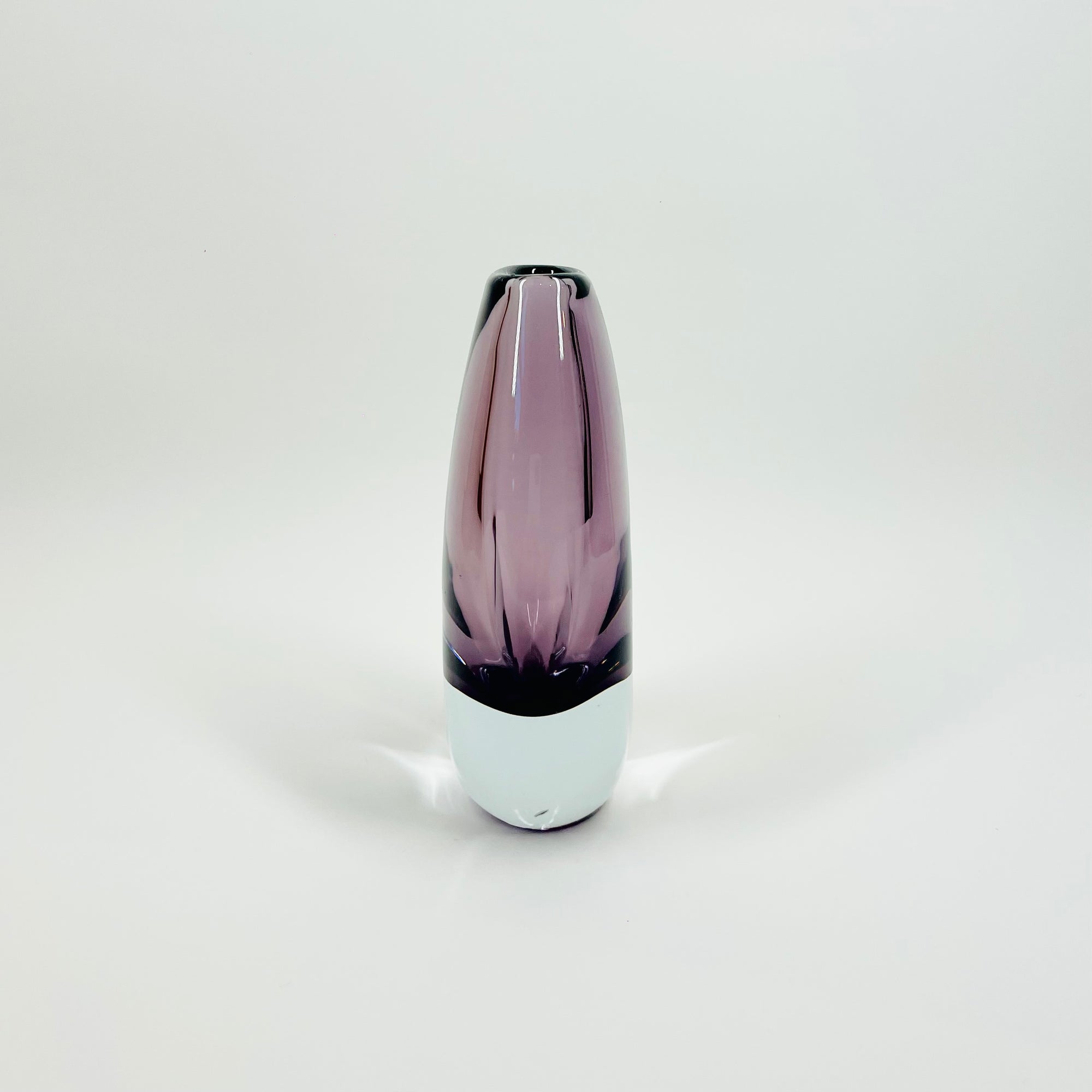 1950s PURPLE SOMMERSO GLASS POSY VASE BY GUNNAR NYLUND FOR STROMBERGSHYTTAN