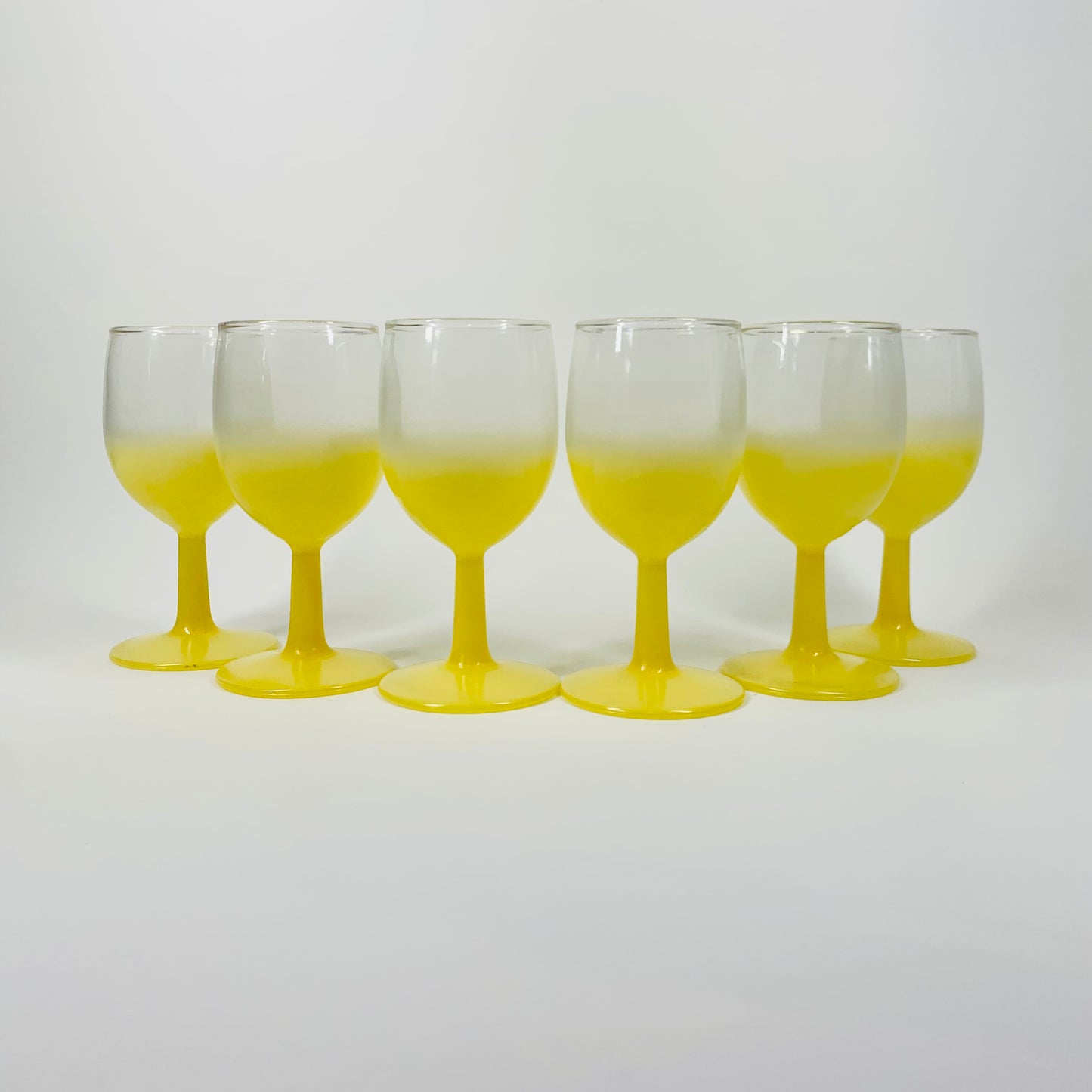 LAMINATED YELLOW JUG SET