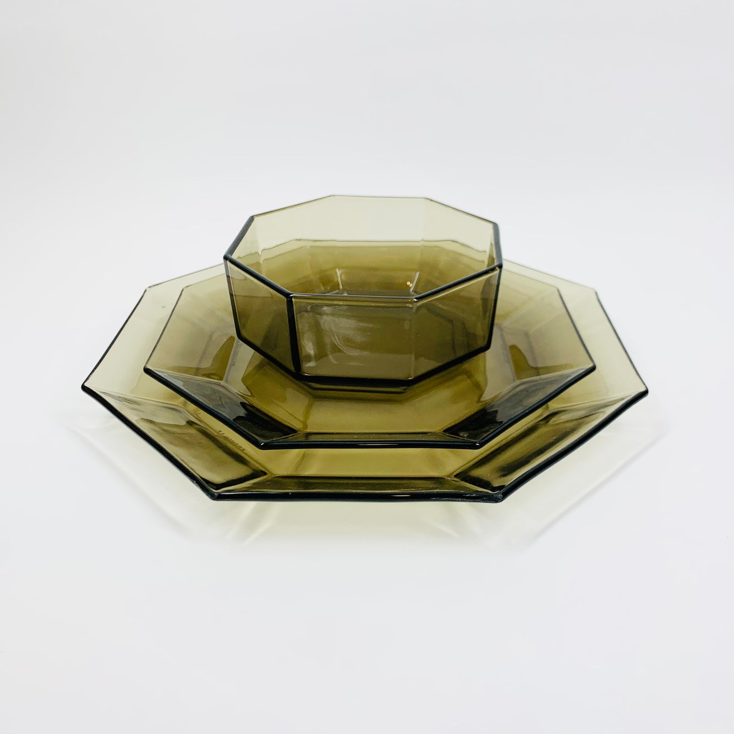 LUMINARC SMOKEY GREY PLATE/BOWL