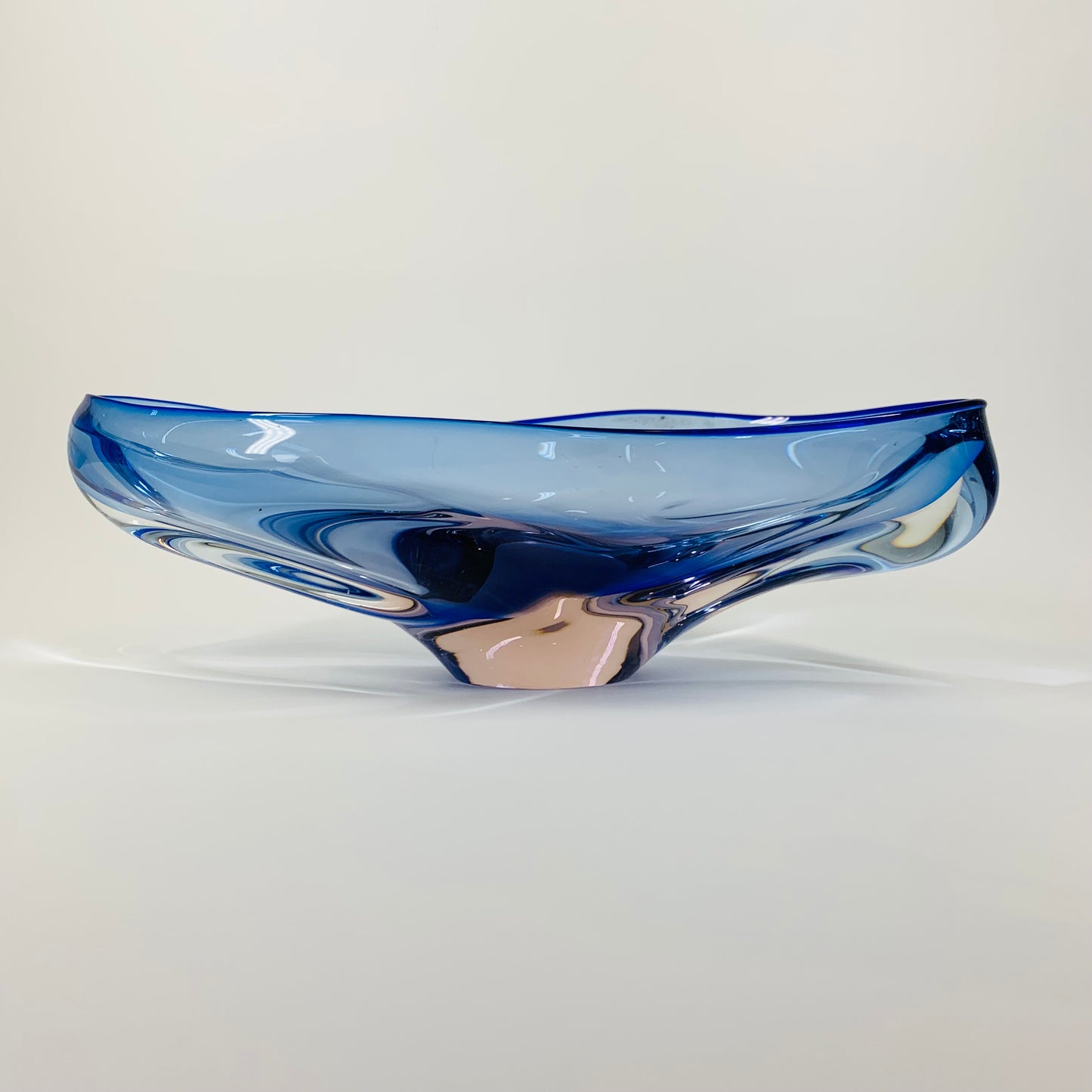 CZECH GLASS BLUE PINK BOWL