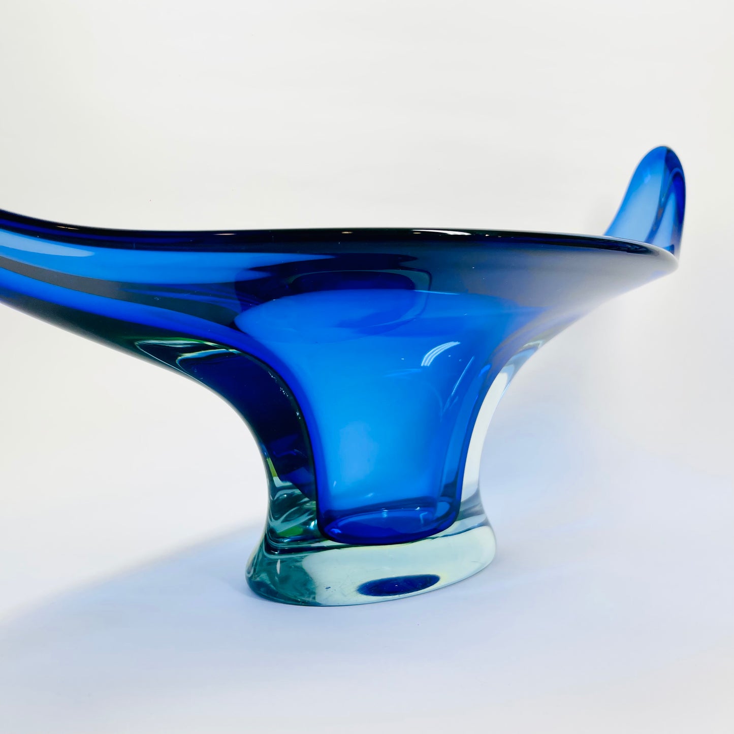 X-LARGE 1940s URANIUM MURANO BLUE SOMMERSO GLASS BOWL