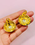 1980s QUILTED PEARL HALO CLIP ON EARRINGS
