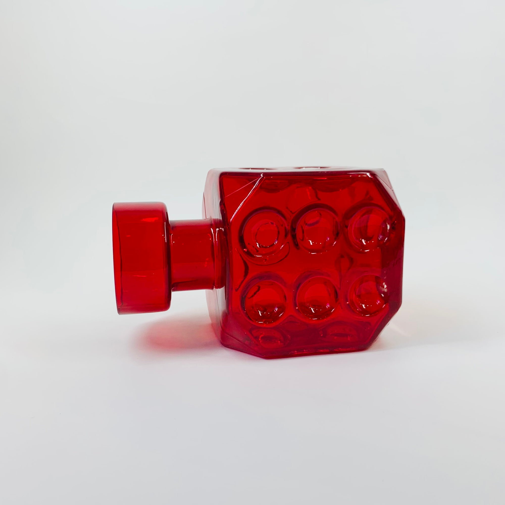 1950s RED Cube GLASS VASE BY ERKKITAPIO SIROINEN FOR RIIHIMÄEN LASI FINLAND