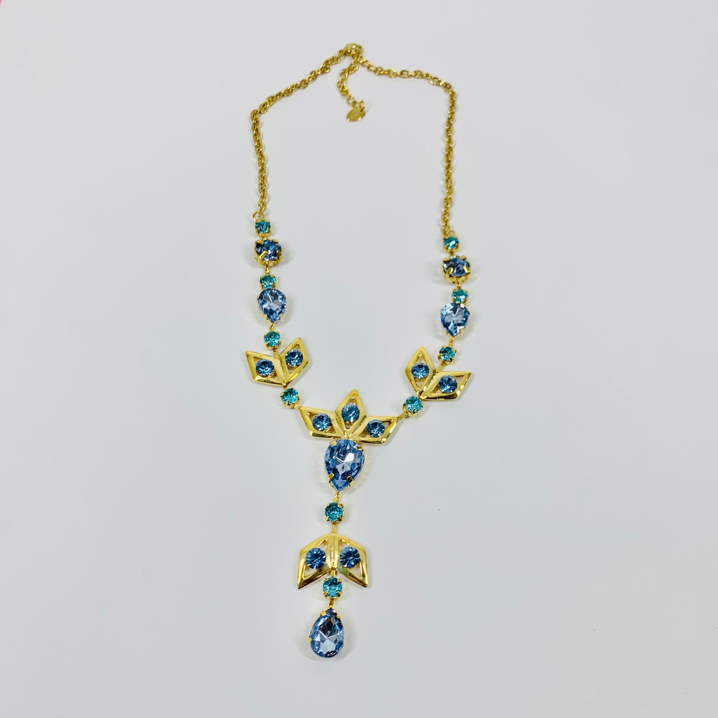 BLUE PASTES FESTOON NECKLACE