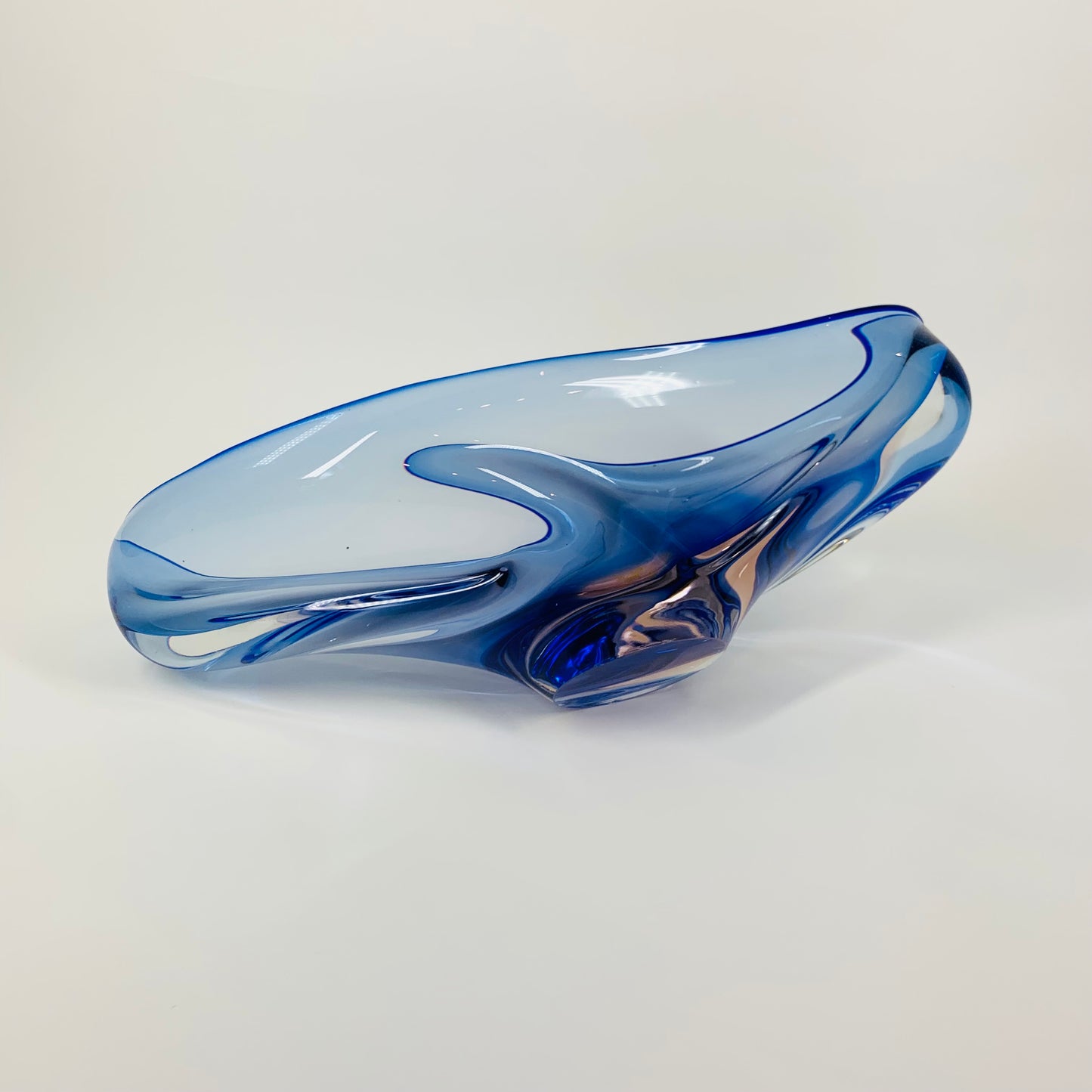 CZECH GLASS BLUE PINK BOWL