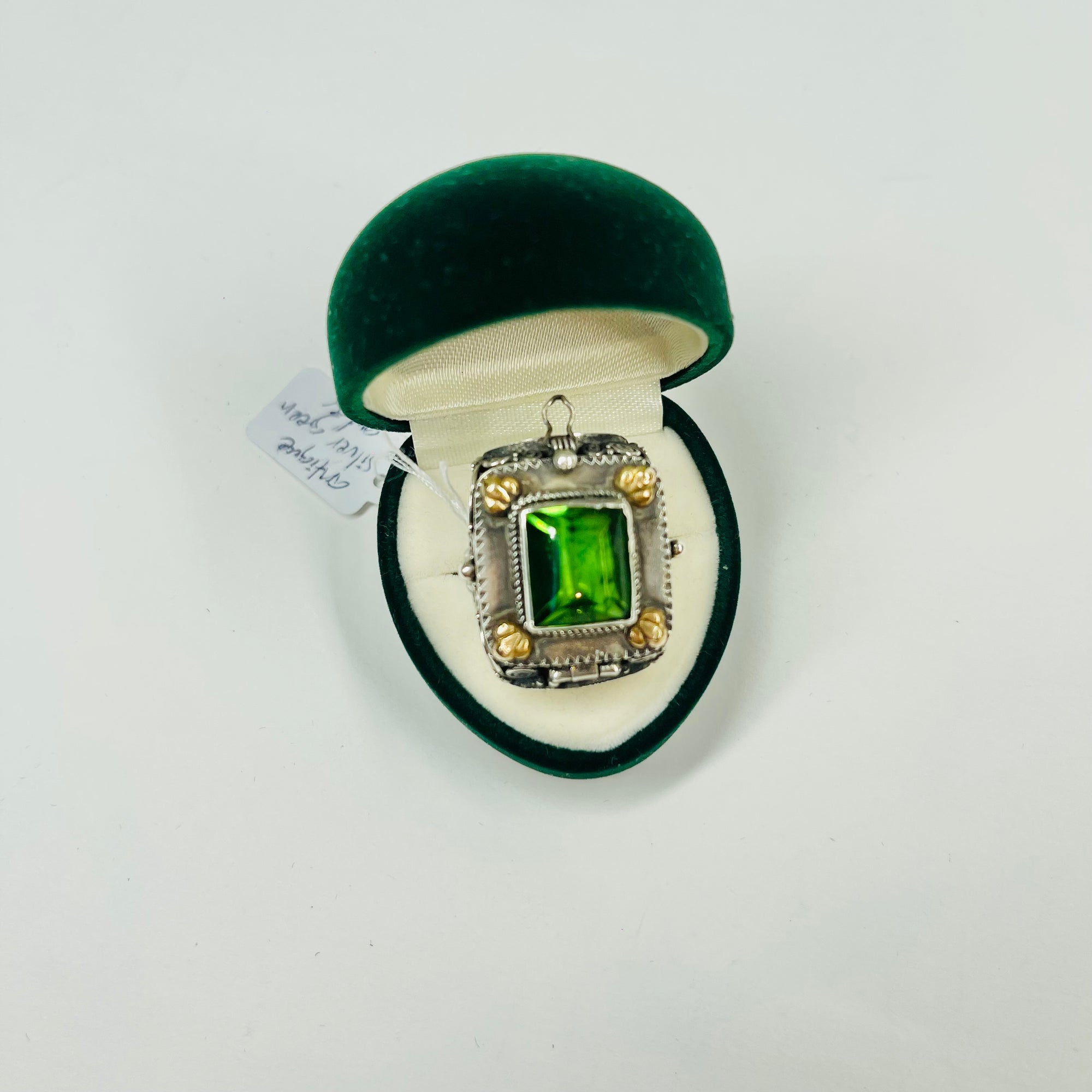ANTIQUE GOLD SILVER COMPARTMENT RING WITH GREEN AMBER