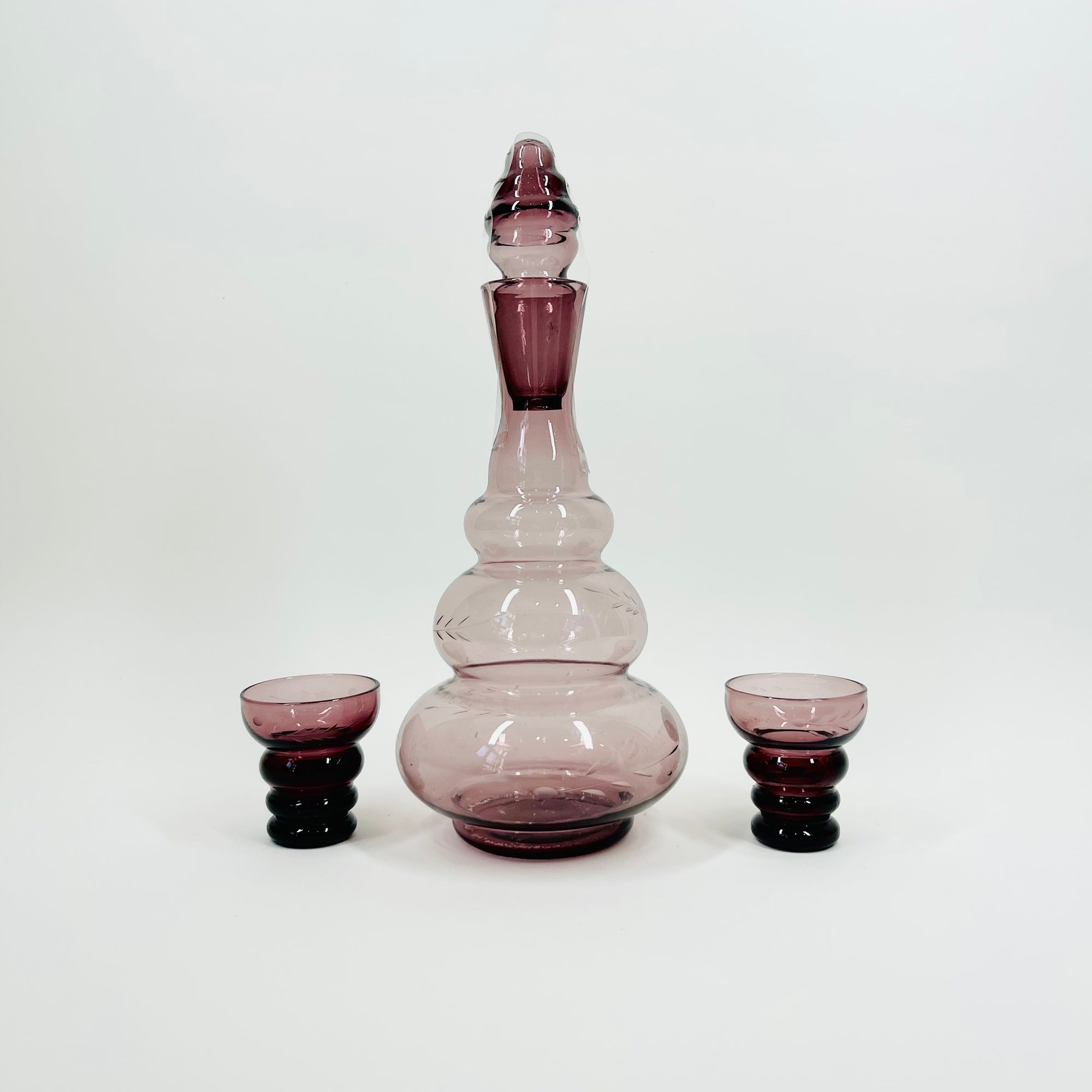 1940s ETCHED PURPLE GLASS DECANTER SET