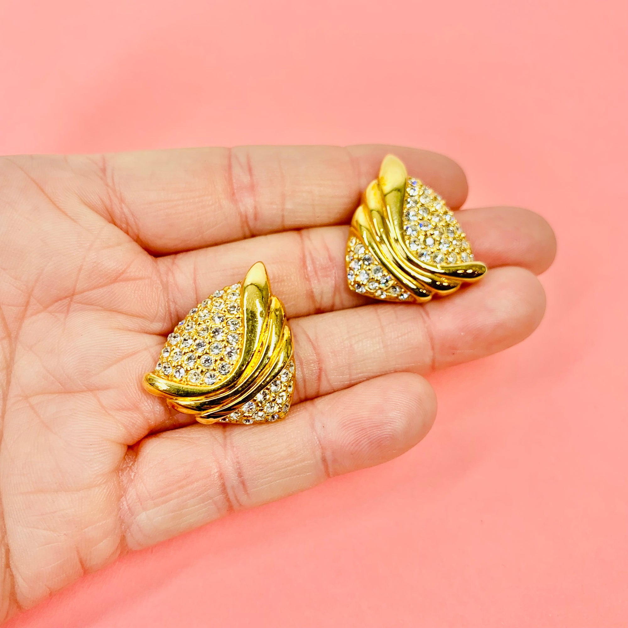 1980s GOLD PLATED RHINESTONES HEART STUD EARRINGS