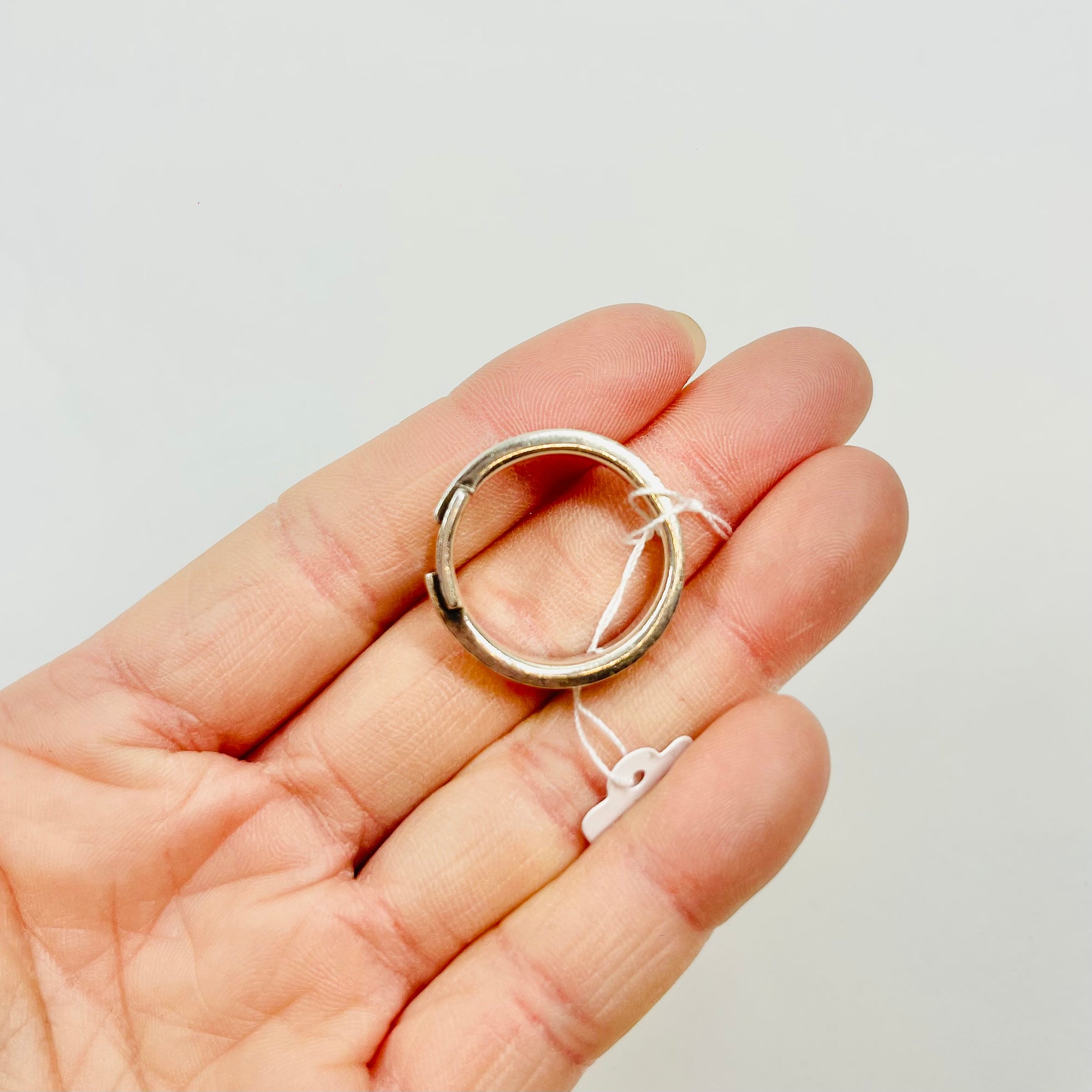 ANTIQUE SILVER BAND RING