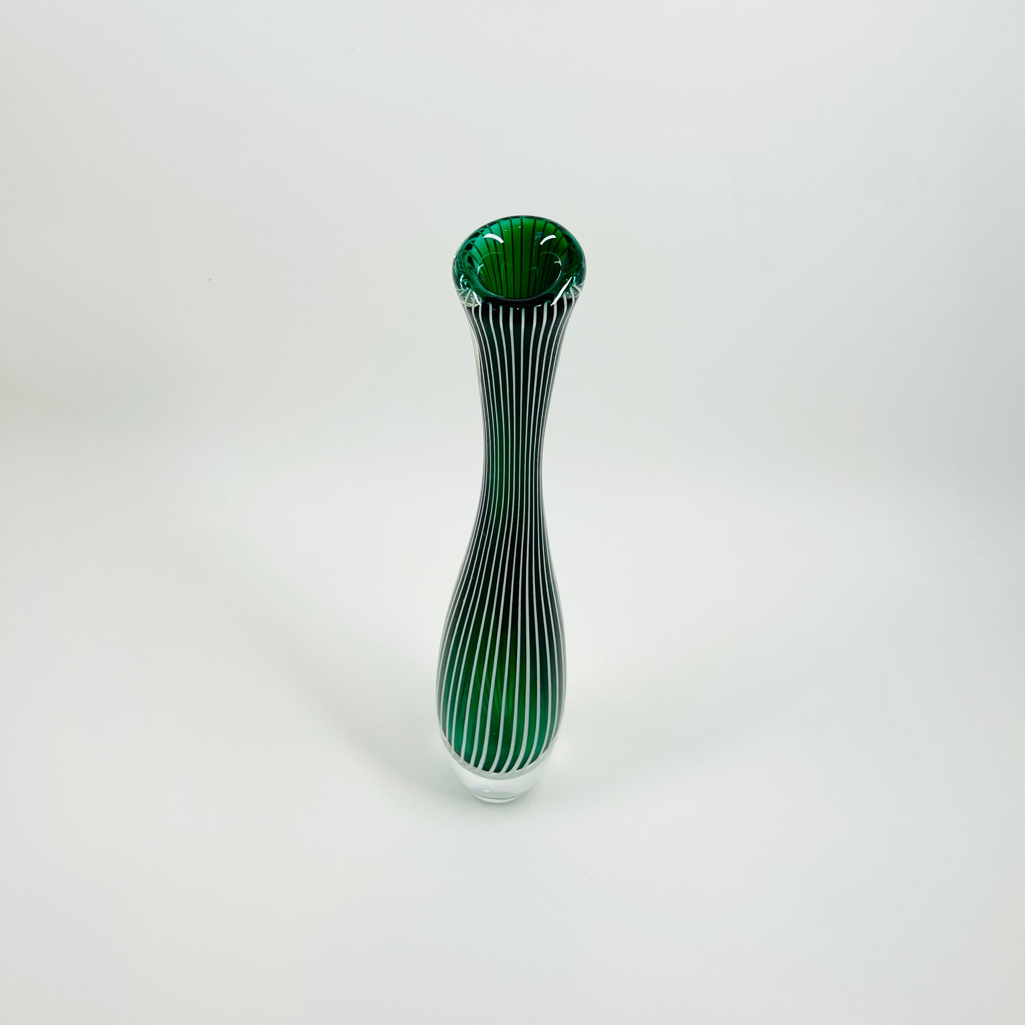 1960s ZEBRA SOMMERSO GLASS VASE BY VICKE LINDSTRAND FOR KOSTA BODA