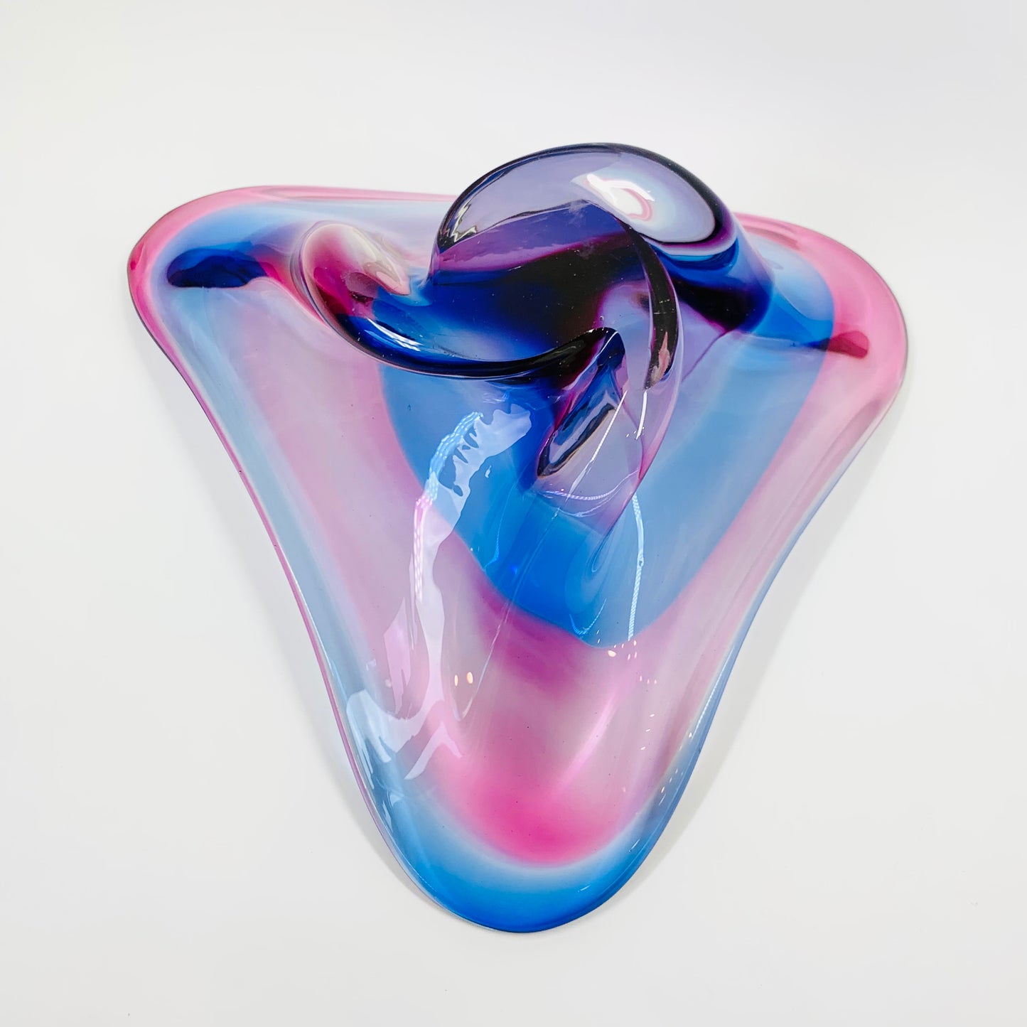LARGE JAPANESE PINK HARLEQUIN BOWL