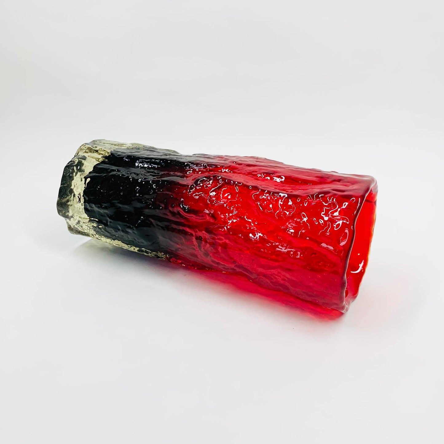 WHITEFRIARS RED LAVA BARK GLASS VASE