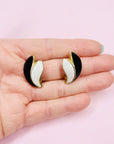 60s BARCS NAVY WHITE WING RIBBON ENAMEL BUTTON EARRINGS