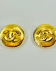 1996 CHANEL CC GOLD LOGO BUTTON CLIP ON EARRINGS