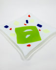 MEMPHIS WHITE GLASS PLATE