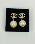 1990s CHANEL CC GOLD LOGO CRYSTAL DROP PEARL PIERCED EARRINGS