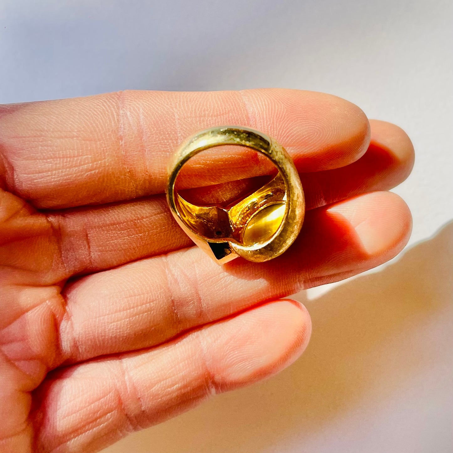 1960s MODERNIST 14K GOLD CATSEYE DIAMOND RING