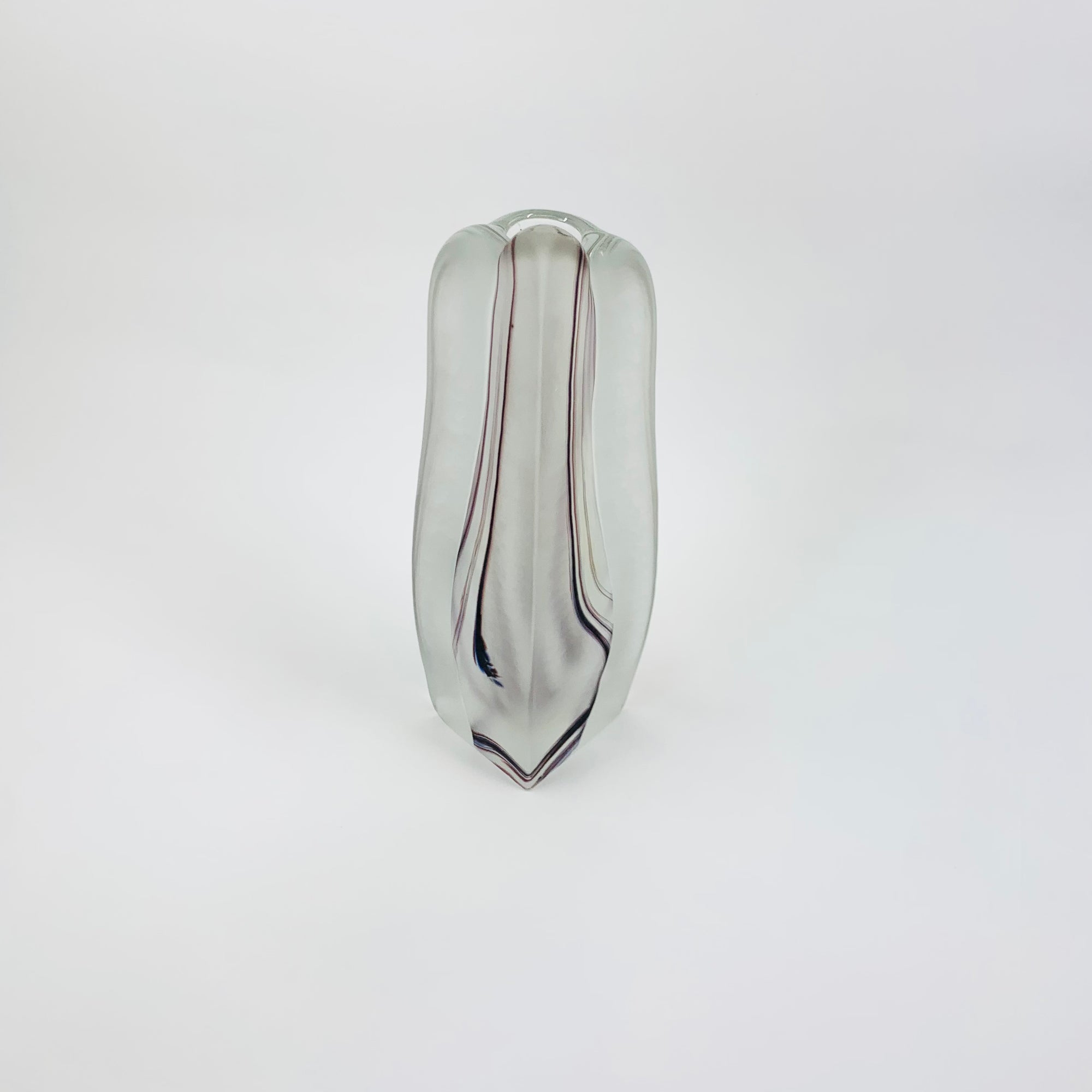 PURPLE ART GLASS BOOKEND VASES