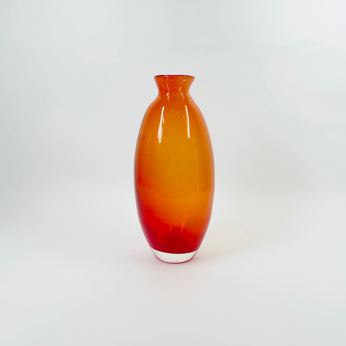 1970s ORANGE RED OMBRE GLASS SQUAT VASE