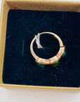 1970s 10K ROSE GOLD TRILOGY RING WITH EMERALD & PERIDOT CABOCHON