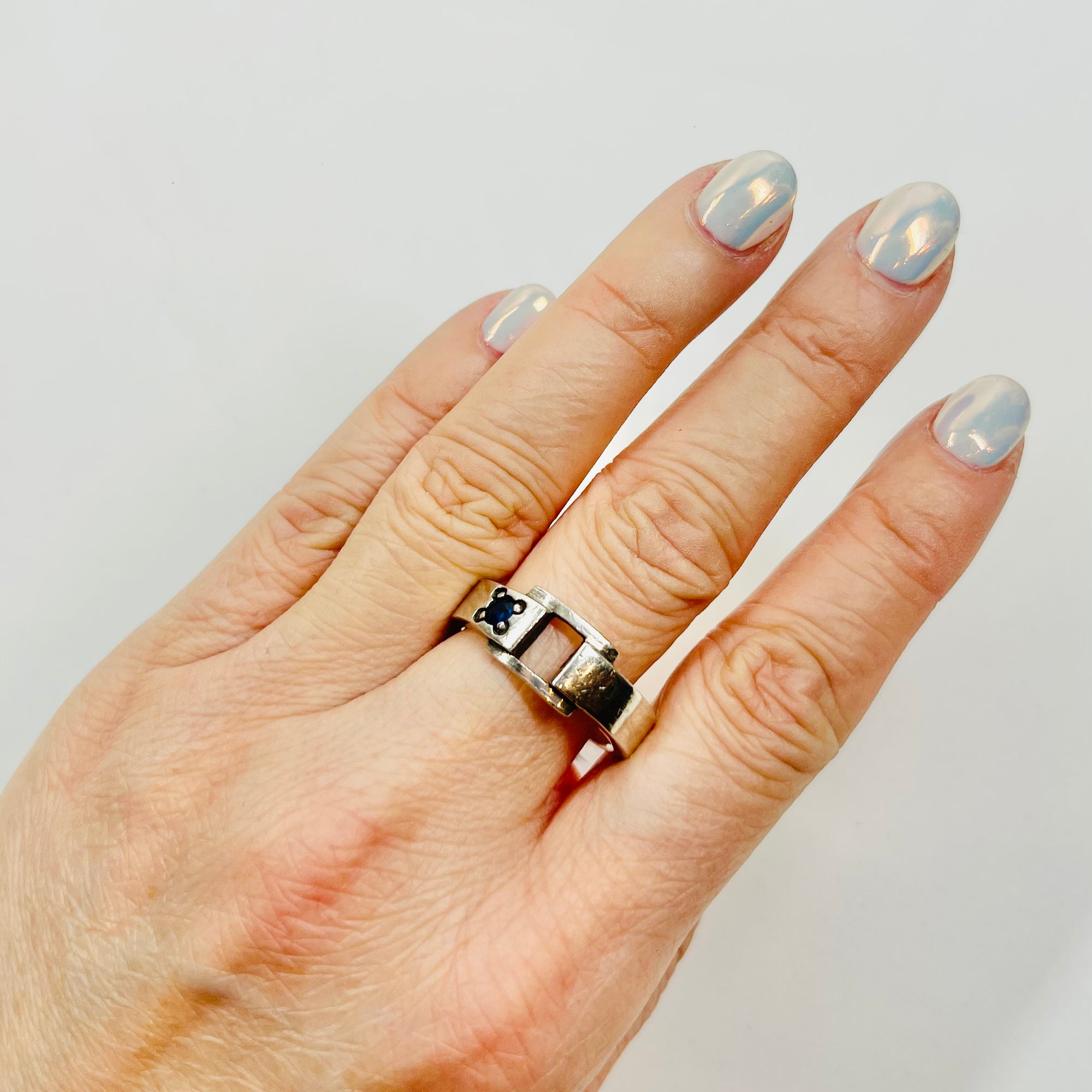 ANTIQUE SILVER BAND RING