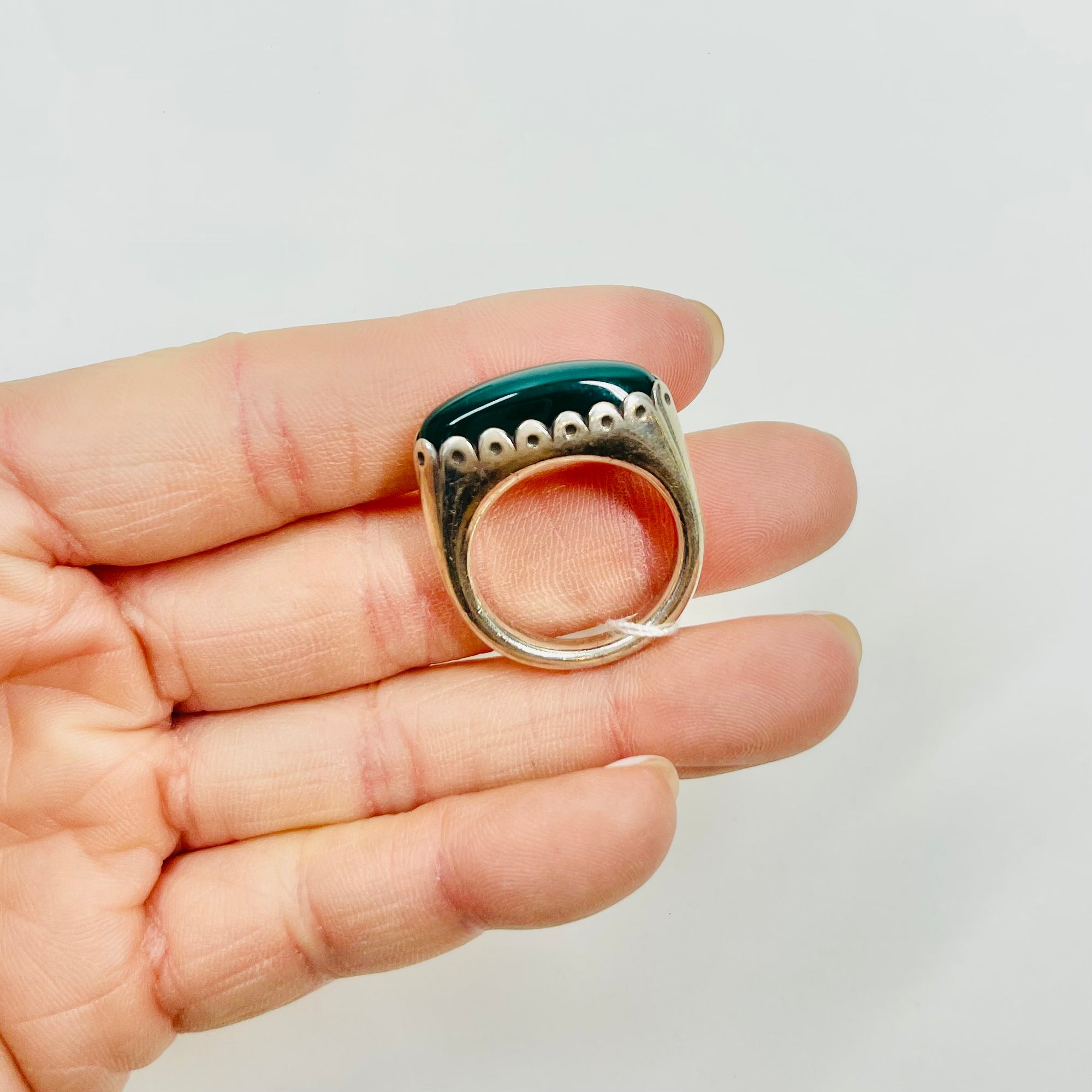 1960s DANISH BRUTALIST EMERALD GREEN GLASS SILVER RING