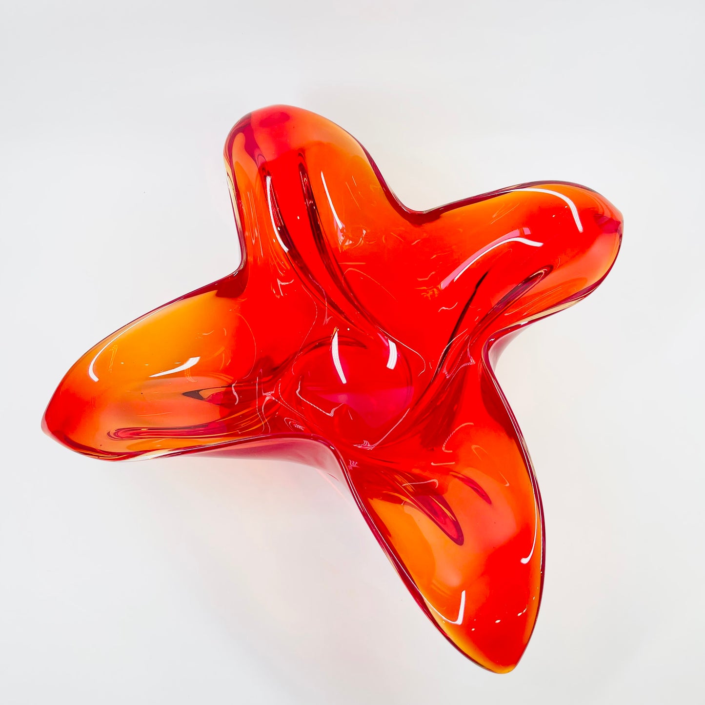 1970s JAPANESE RED ORANGE OMBRE GLASS BOWL